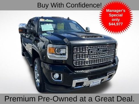 Used 2018 GMC Sierra 2500 Denali image 1