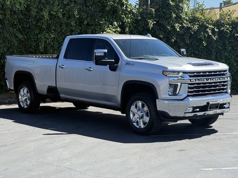 Used 2022 Chevrolet Silverado 3500 LTZ w/ LTZ Plus Package AWD/4WD image 3