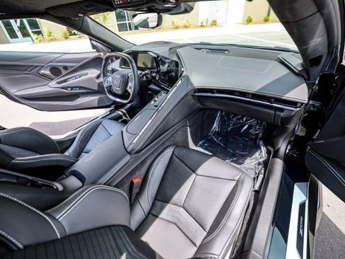 Used 2024 Chevrolet Corvette Z06 w/ Stealth Interior Trim Package RWD image 6