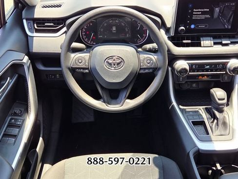 Used 2025 Toyota RAV4 XLE FWD image 11