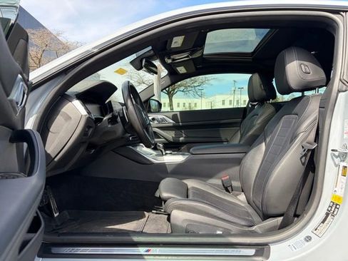 Used 2022 BMW 440i xDrive Coupe w/ Premium Package image 16