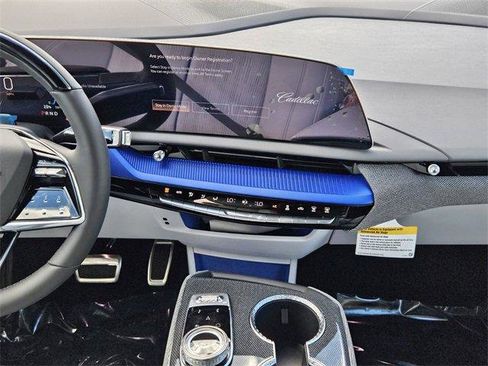 New 2026 Cadillac Optiq Sport 2 image 17