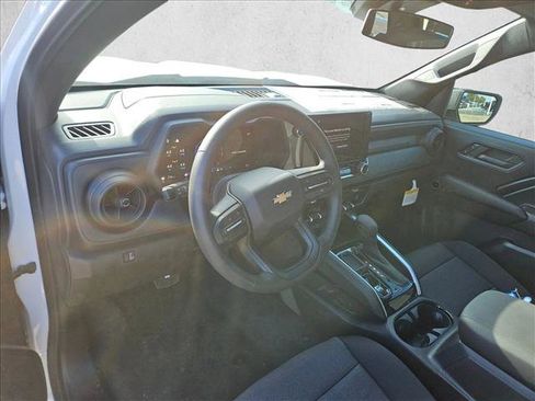 New 2026 Chevrolet Colorado W/T image 3