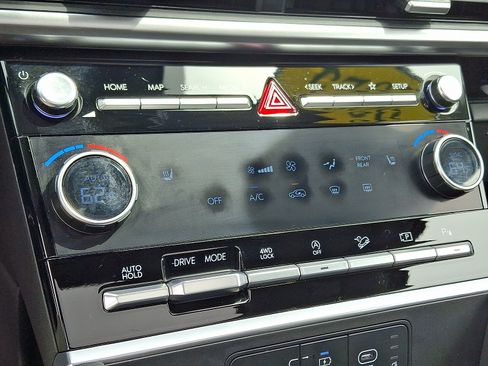 Used 2025 Hyundai Santa Fe XRT AWD/4WD image 16
