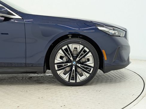 New 2026 BMW 530i w/ Premium Package RWD image 12