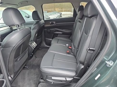 Certified 2023 Kia Sorento S image 27