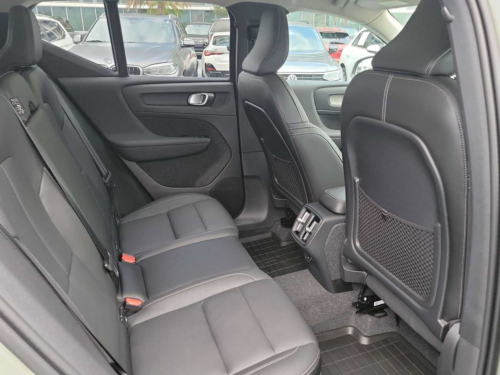 Used 2024 Volvo XC40 B5 Ultimate w/ Protection Package Premier AWD/4WD image 20
