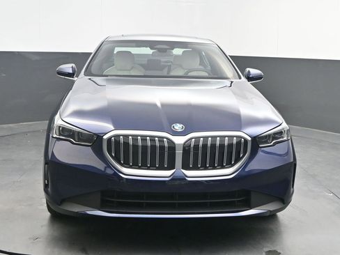 New 2026 BMW 530i w/ Premium Package image 10