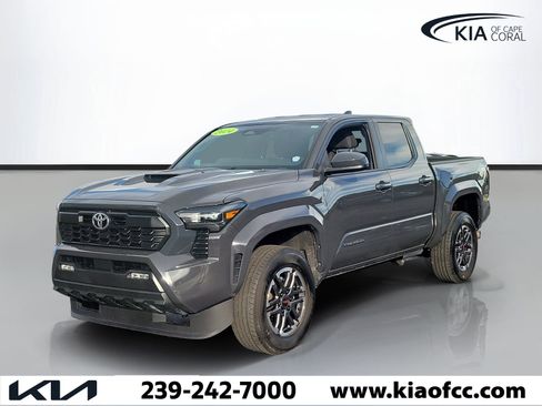 Used 2024 Toyota Tacoma TRD Sport RWD image 3
