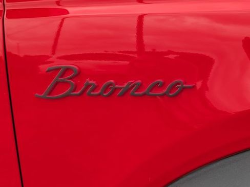 Used 2022 Ford Bronco Black Diamond AWD/4WD image 30