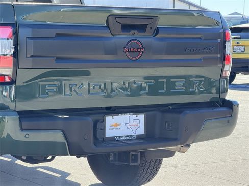 Used 2025 Nissan Frontier PRO-4X w/ Pro Convenience Package image 6