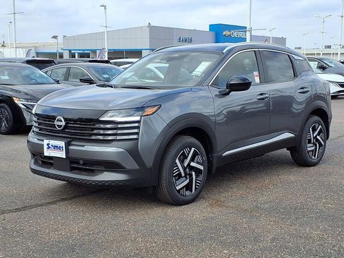 New 2026 Nissan Kicks SV w/ SV Premium Package image 3