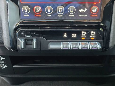 Used 2020 RAM 2500 Power Wagon AWD/4WD image 19