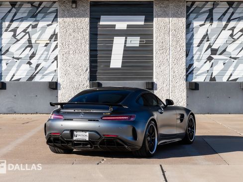 Used 2018 Mercedes-Benz AMG GT R image 17