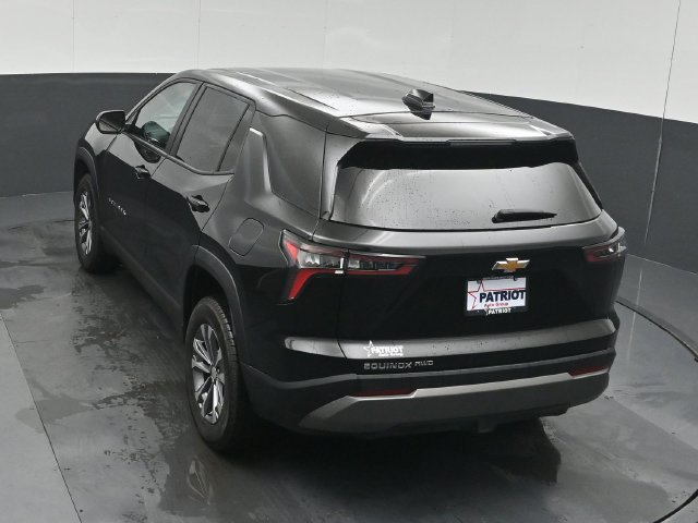 Used 2026 Chevrolet Equinox LT AWD/4WD image 40