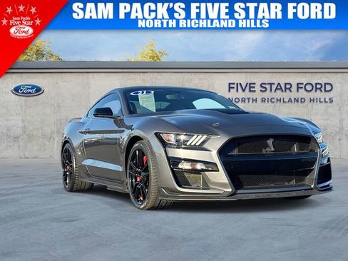 Used 2021 Ford Mustang Shelby GT500 image 1