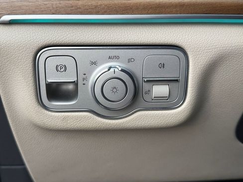 Used 2020 Mercedes-Benz GLS 450 4MATIC image 24