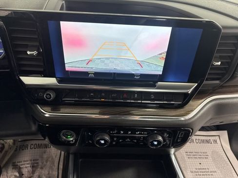 Used 2022 Chevrolet Silverado 1500 RST w/ Z71 Off-Road Package image 24