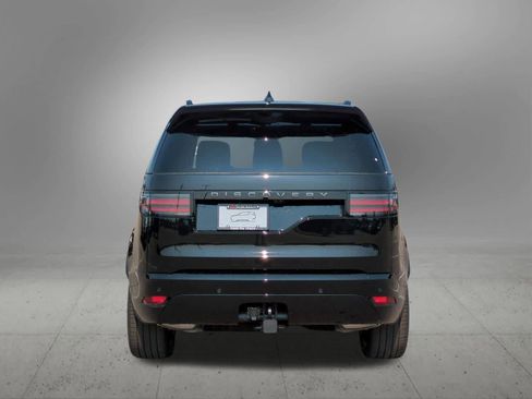 New 2025 Land Rover Discovery Dynamic SE image 5