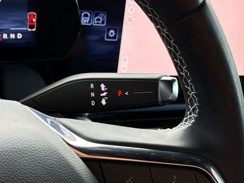 Used 2025 Chevrolet Equinox EV LT w/ Convenience Package image 32