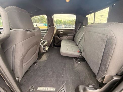 Used 2022 RAM 1500 Big Horn AWD/4WD image 12