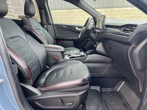 Used 2023 Ford Escape ST-Line Elite w/ Premium Technology Package image 11