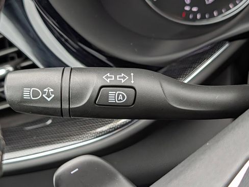 Used 2023 Buick Envision Essence AWD/4WD image 44