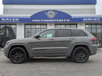 Used 2020 Jeep Grand Cherokee Altitude AWD/4WD video 1