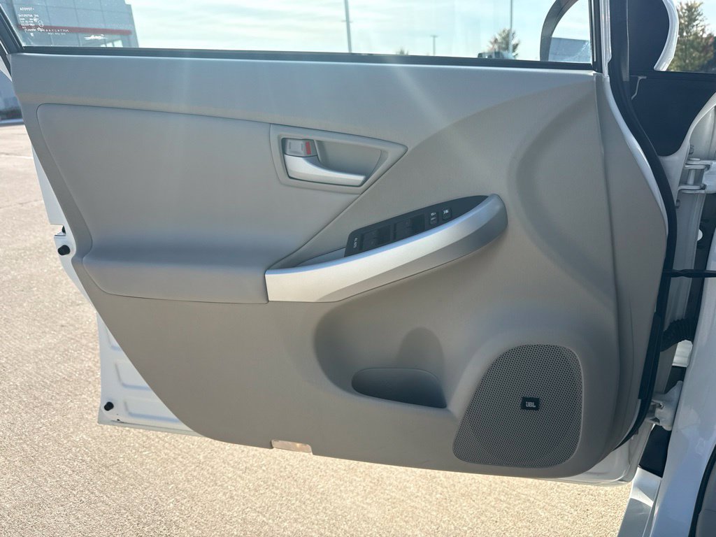 Used 2010 Toyota Prius Four w/ Solar Roof Pkg FWD image 17