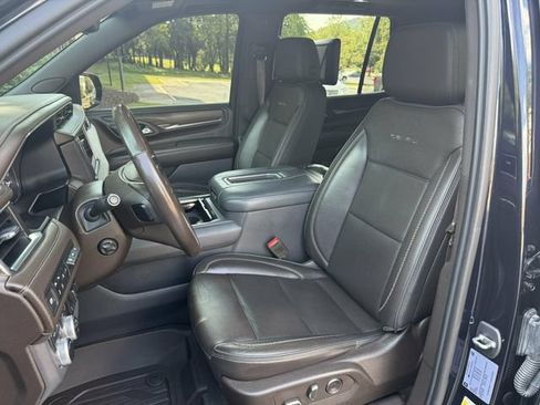 Used 2021 GMC Yukon Denali w/ Denali Premium Package AWD/4WD image 25