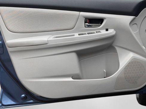 Used 2014 Subaru Crosstrek 2.0i Premium image 14