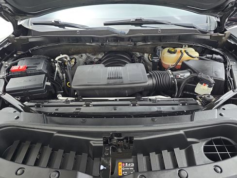 Used 2022 Chevrolet Tahoe Z71 w/ Luxury Package image 32