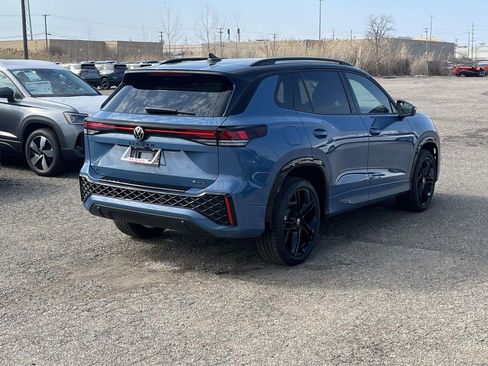 New 2026 Volkswagen Tiguan SE R-Line AWD/4WD image 4