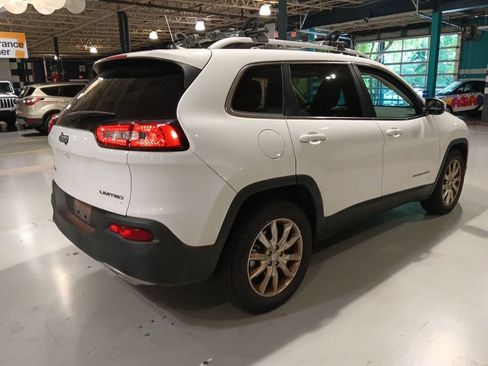 Used 2016 Jeep Cherokee Limited AWD/4WD image 6