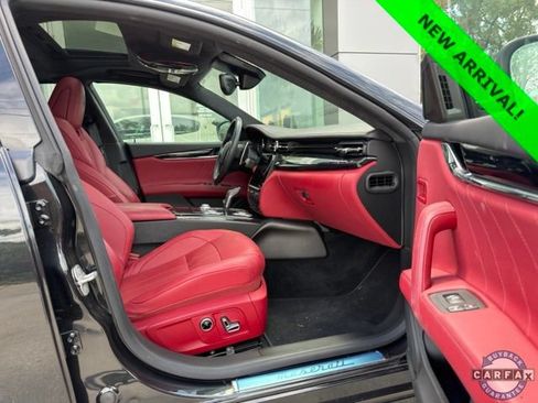 Used 2023 Maserati Quattroporte Modena RWD image 9