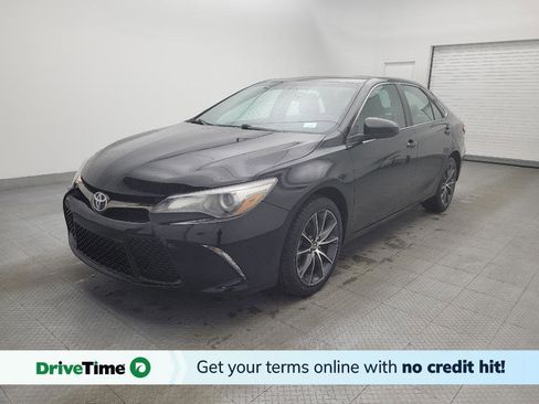 Used 2017 Toyota Camry XSE image 1