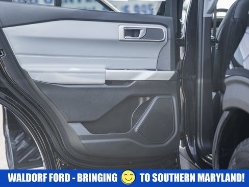 Used 2022 Ford Explorer XLT w/ Equipment Group 202A image 82