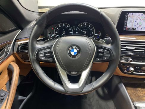 Used 2019 BMW 530i xDrive AWD/4WD image 15