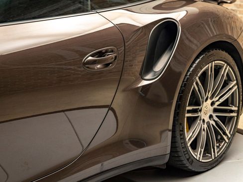 Used 2015 Porsche 911 4 Coupe image 21