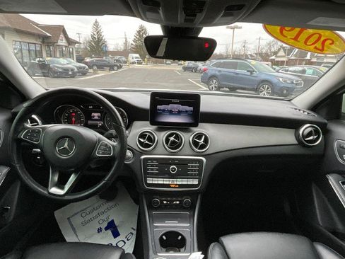 Used 2019 Mercedes-Benz GLA 250 4MATIC image 12