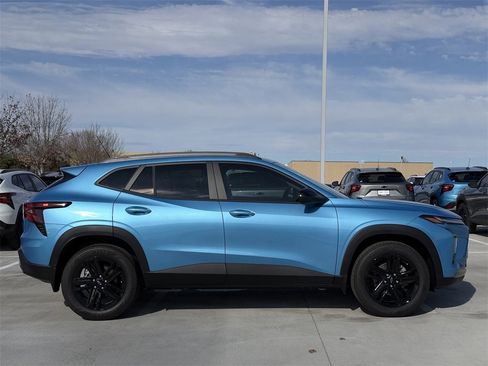 New 2026 Chevrolet Trax ACTIV w/ Sunroof Package image 3