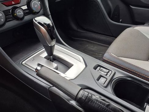 Used 2018 Subaru Crosstrek 2.0i Premium AWD/4WD image 16