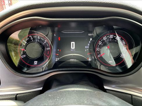 Used 2022 Dodge Challenger SXT w/ Driver Convenience Group AWD/4WD image 13