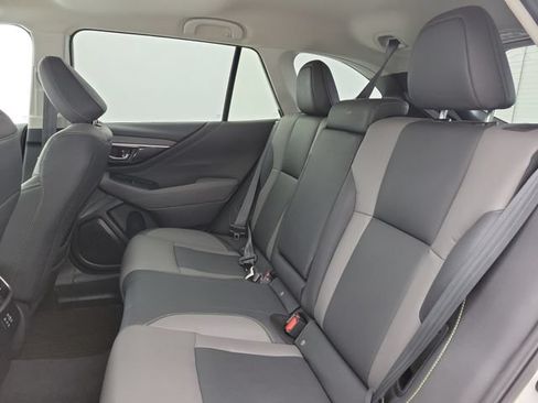 Used 2025 Subaru Outback Onyx Edition AWD/4WD image 14