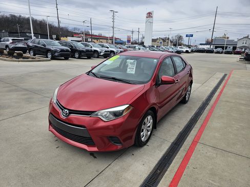 Used 2015 Toyota Corolla LE image 10