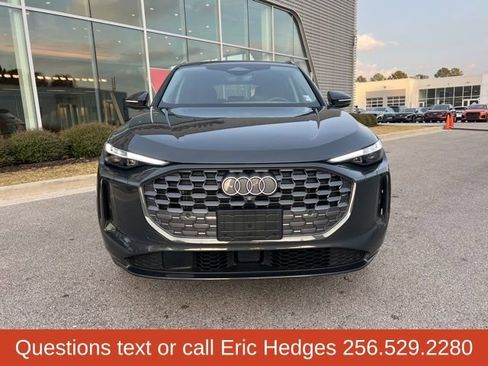 Certified 2025 Audi Q5 2.0T Premium Plus w/ Premium Plus image 2