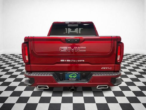 Certified 2025 GMC Sierra 1500 AT4 w/ AT4 Premium Package AWD/4WD image 8