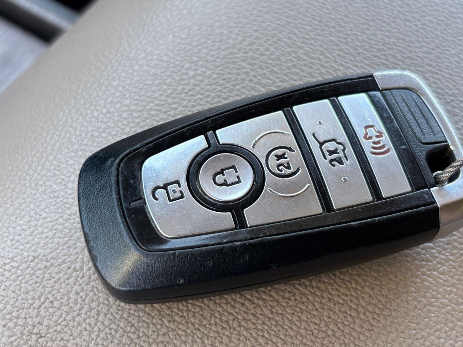 Used 2024 Ford Expedition Limited RWD image 27