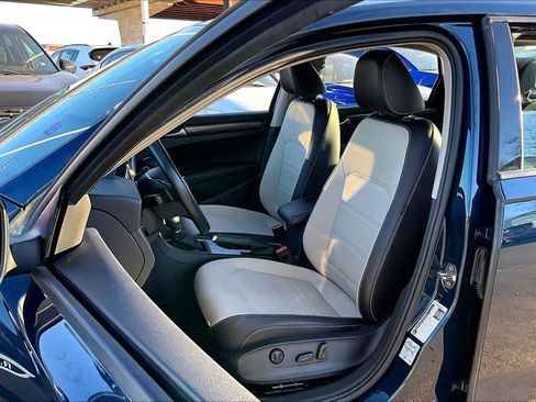 Used 2020 Volkswagen Passat 2.0T R-Line image 7