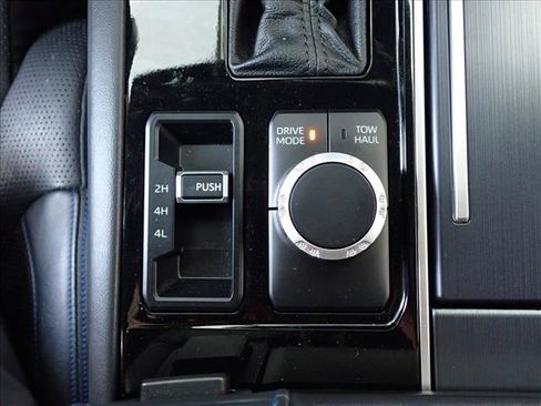 Used 2022 Toyota Tundra Platinum w/ Advanced Package AWD/4WD image 22